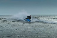 Gas-Free Standup Watercraft Image 2