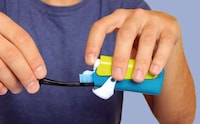 All-in-One Travel Toothbrushes Image 4