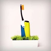 All-in-One Travel Toothbrushes Image 8