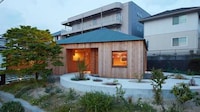 Path-Ringed Homes Image 7