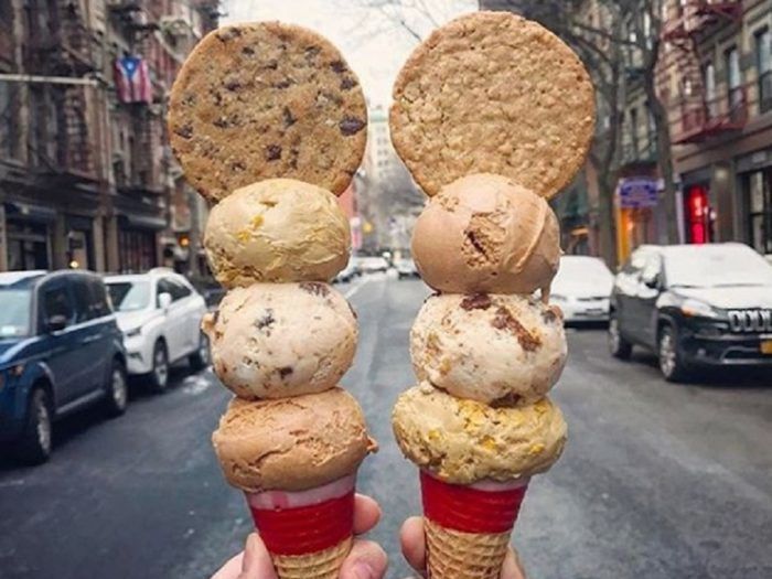 Cookie-Topped Dessert Cones