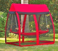 Bug-Stopping Backyard Hammocks Image 2