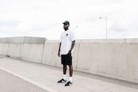 Music-Inspired UK Streetwear Image 5
