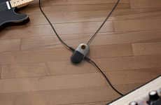 Smartphone-Connected Guitar Pedals