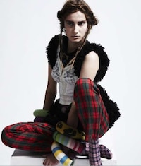 Pom-Pom Fashion Image 7
