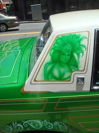 Painting Portraits on Cars Image 4