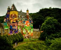 Psychedelic Home Exteriors Image 2