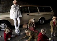 Socialites as Suburban Housewives Image 2