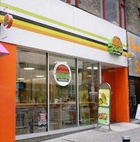 Meat-Free Fast Food Chains Image 3