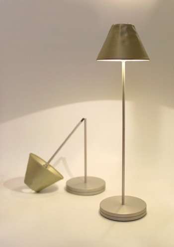 Passive-Aggressive Lighting: The Reddish 'On-Off' Lamp Snaps in Half to ...