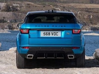 Celebratory Luxury CUVs Image 6