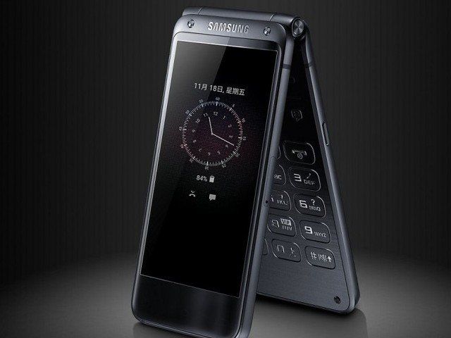 Modernized Flip Phones