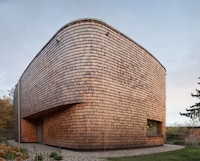 Shingle-Surrounding Cottages Image 2