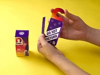 Door Hanger-Shaped Packaging Image 2