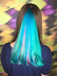 Peek-a-Boo Highlighter Hair Image 4