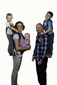 Standing Kid Carrier Backpacks Image 2