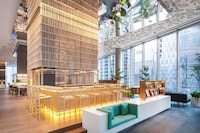 Luxurious Art-Focused Hotels Image 7