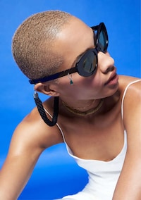 90s-Themed Eyewear Catalogs Image 8
