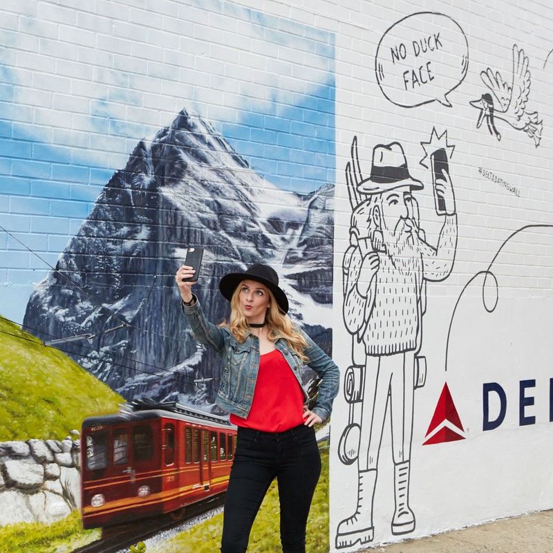 Travel-Themed Selfie Walls
