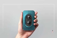 Dual-Lens Instant Cameras Image 2