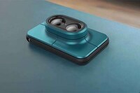 Dual-Lens Instant Cameras Image 4