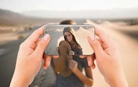 Dual-Lens Instant Cameras Image 5