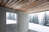Minimalist Modern Chalets Image 4