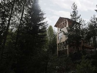 Stilted Swedish Shacks Image 7