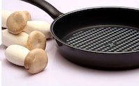 Forged Aluminum Porcelain Pans Image 4