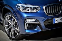 Aerodynamic Luxury Crossover SUVs Image 7