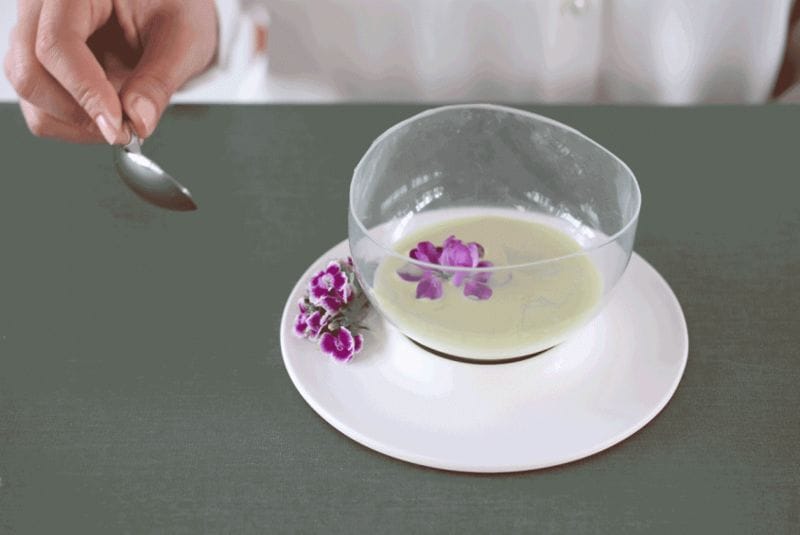 Responsive Silicone Dinnerware