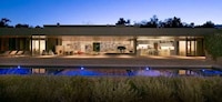 Broad-Spanning Bungalows Image 5