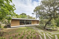 Lawn-Topped Houses Image 8