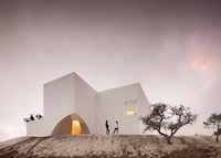 Architectural Home Rentals Image 5