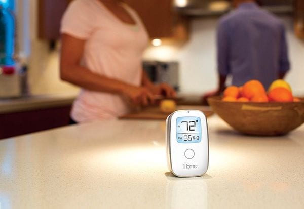 24 Connected Air-Purifying Devices