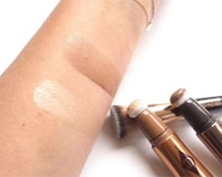 Cream Highlighting Wands Image 4