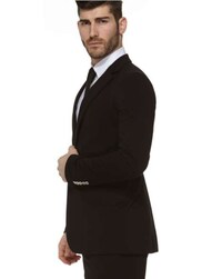 Stretchy Stain-Repelling Suits Image 6