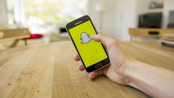 Seamless Social Media Storytelling Image 2