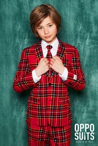 Vibrantly Patterned Formalwear Image 7