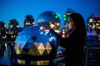 Interactive Light-Up Installations Image 3