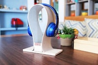 Leather Headphone Stands Image 3