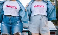 Blogger-Made Plus-Size Fashion Image 3