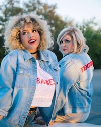 Blogger-Made Plus-Size Fashion Image 7