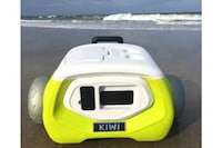 Easily-to-Carry Beach Coolers Image 2