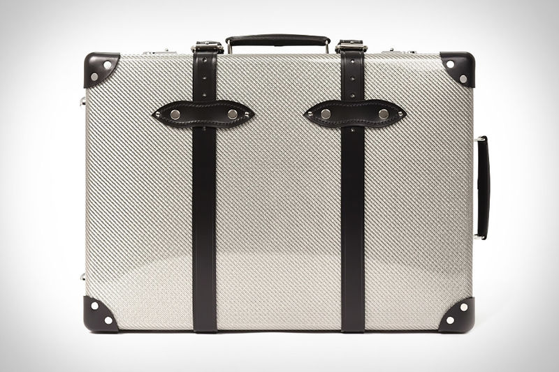 Rugged Carbon Fiber Suitcases