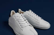 Split-Toed Tennis Shoes