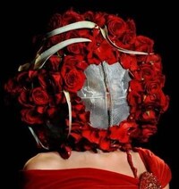 Bizarre Sculptural Eyewear Image 5
