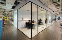 Vacation-Themed Office Spaces Image 5