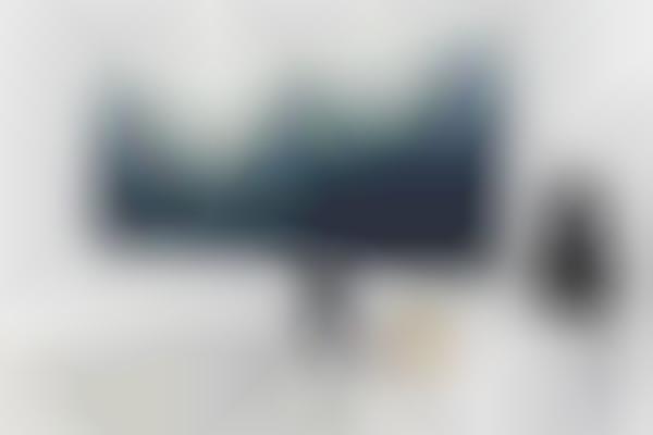 Sculpted Lag-Free Monitors