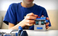 Interactive Building Block Robots Image 3